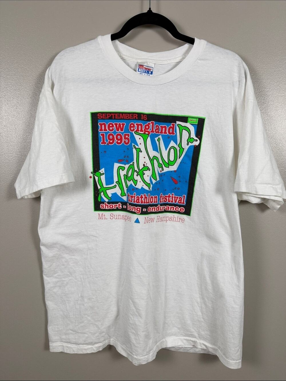 Vintage Hanes 1995 New England Triathlon White Crewneck Tee